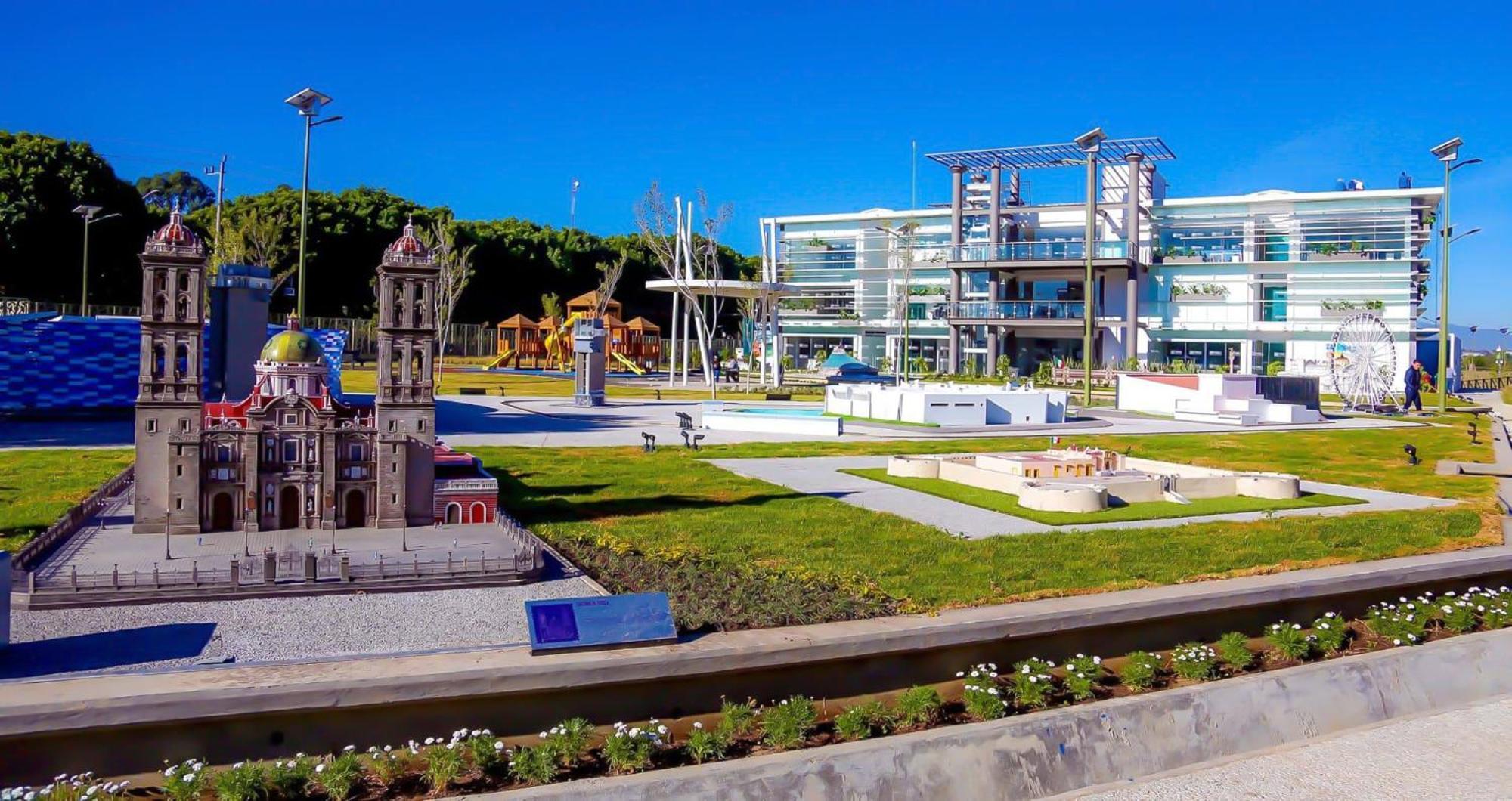 HS HOTSSON Hotel Puebla Exterior foto